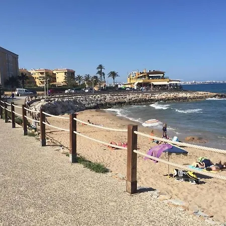 Family Punta Prima Mar Daire *